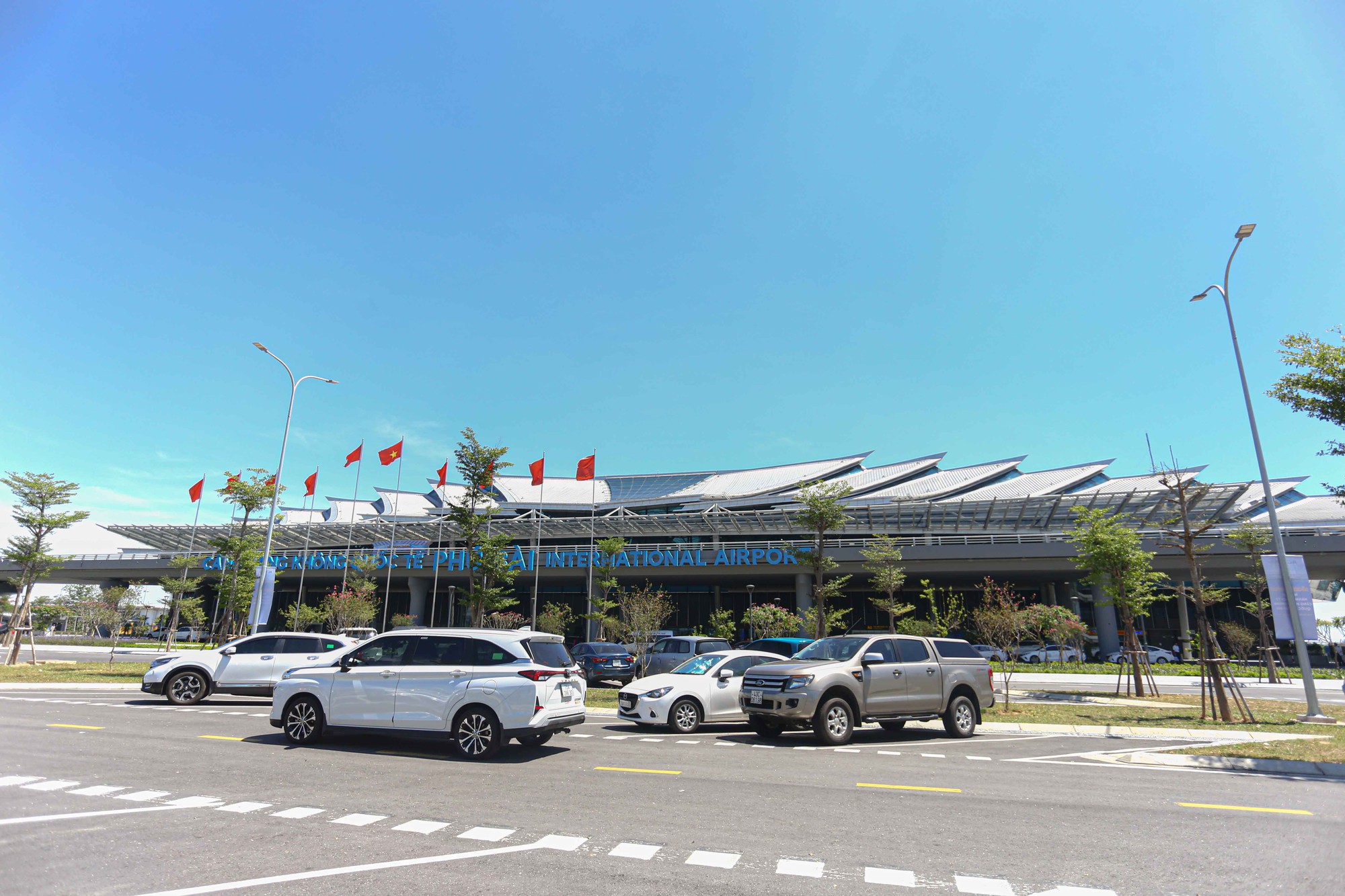 Xe sân bay Phú Bài giá rẻ 170k đón trả tận nhà
