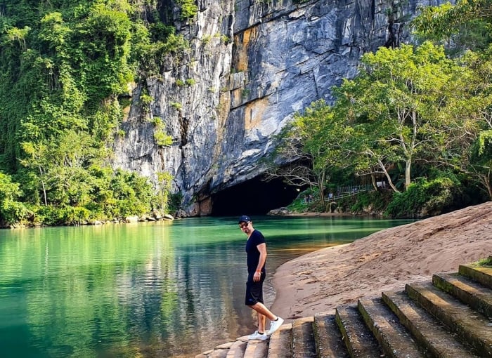 Hue to Phong Nha private car transfer