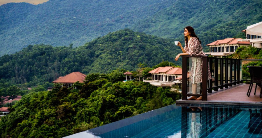 Thuê xe từ Banyan Tree - Angsana Lăng Cô đi Bạch Mã giá rẻ