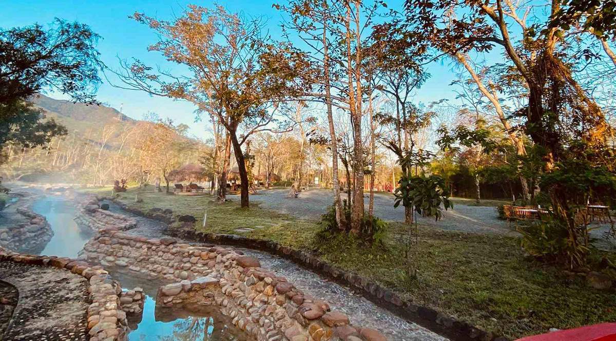 Xe từ Alba Thanh Tân đi Phong Nha Kẻ Bàng giá rẻ